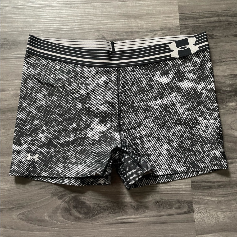 Women’s underwear armour athletic shorts size medium